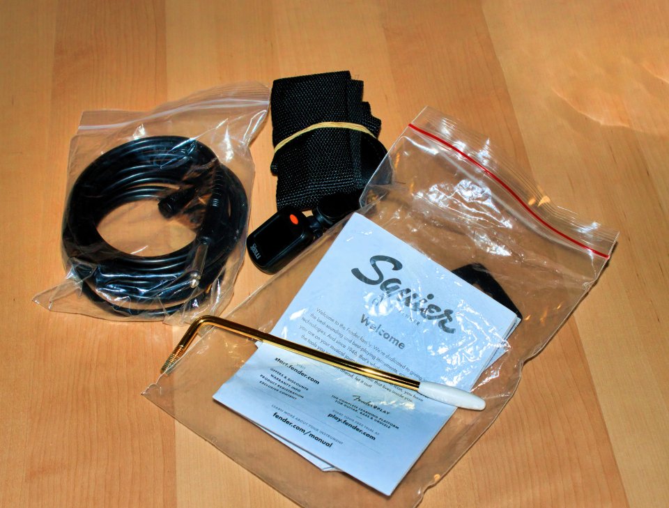 Guitarra eléctrica Squier de Fender 40º aniversario gold edition