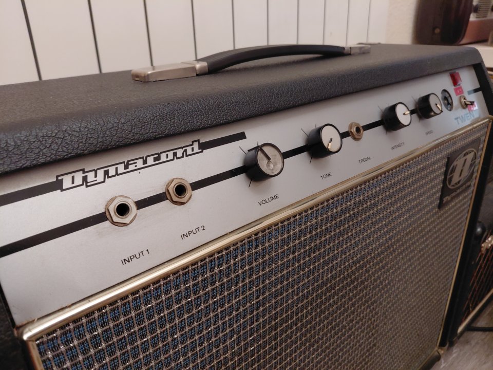Dynacord twen II de 1974 - 17w. RESERVADO de segunda mano · Foto 4 de 9 · Córdoba · 450 €