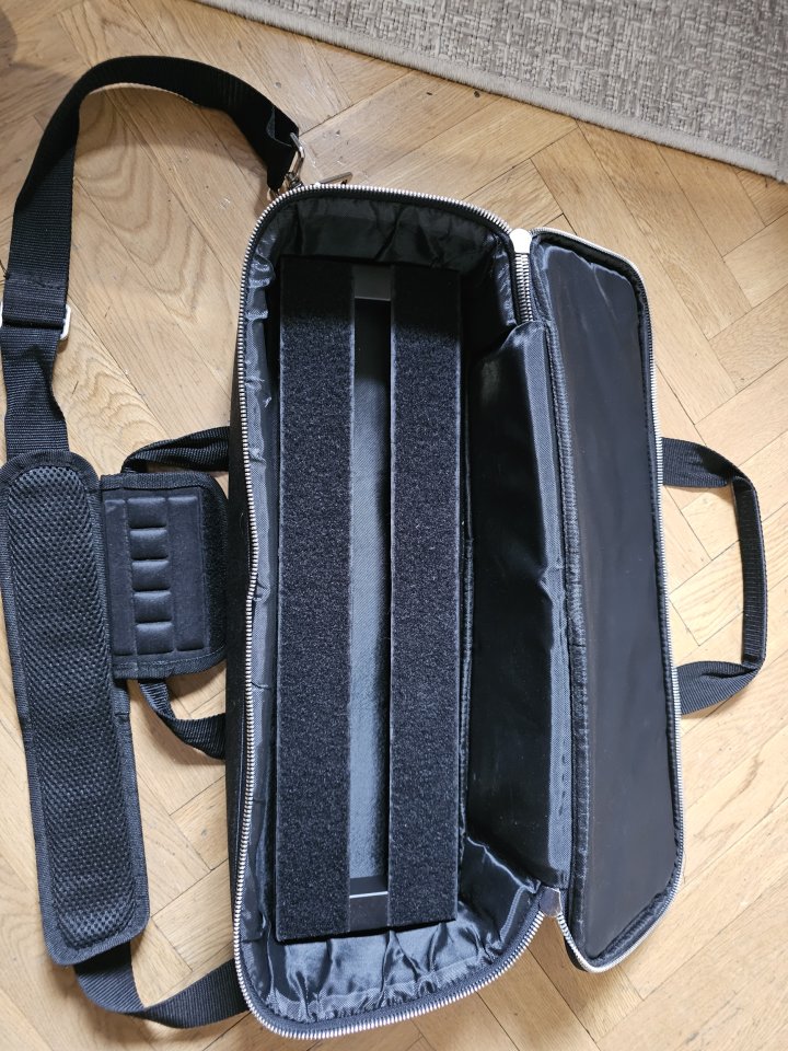 Pedaltrain Nano+ SC con su estuche