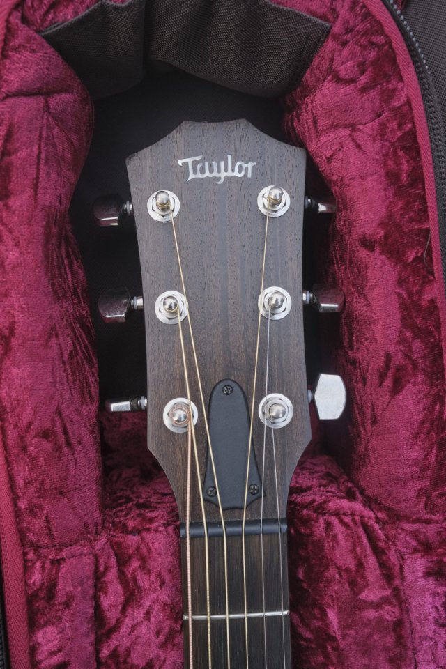 Guitarra Electroacústica Taylor AD27e SEB American Dream de segunda mano · Foto 4 de 10 · Cantabria · 1250 €