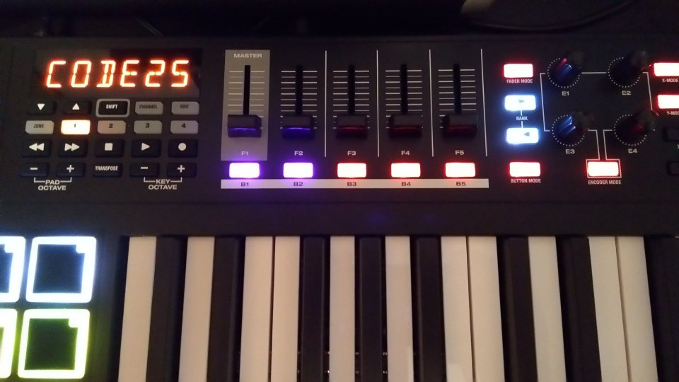 M-Audio Code 25