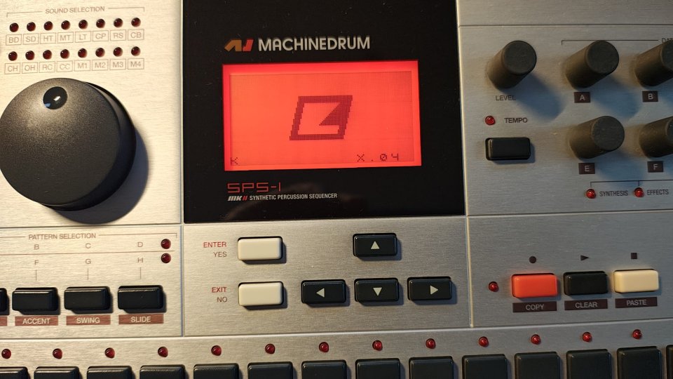 Elektron Machinedrum SPS-1 mk II + extras (decksaver, funda, soporte...)