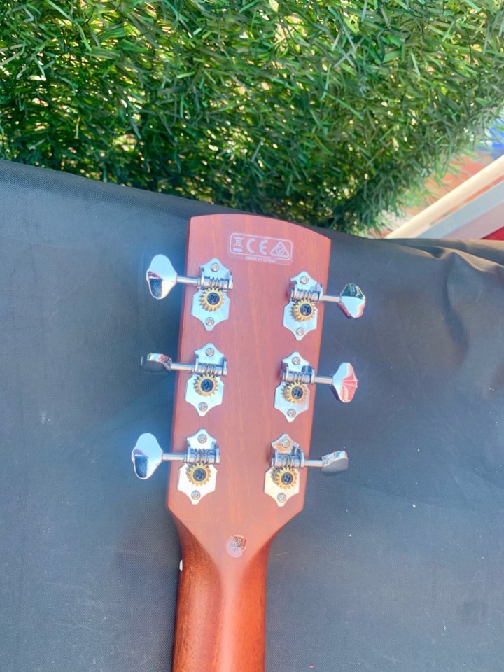 Harley Benton CLG-70SR CE SBK de segunda mano · Foto 6 de 10 · Barcelona · 225 €