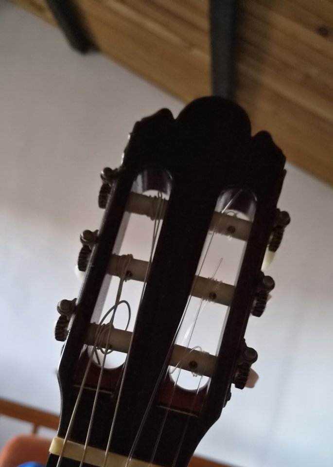 Guitarra Clásica Manuel Raimundo 155 Especial (1999) – Excelente estado de segunda mano · Foto 5 de 8 · Lleida · 1750 €