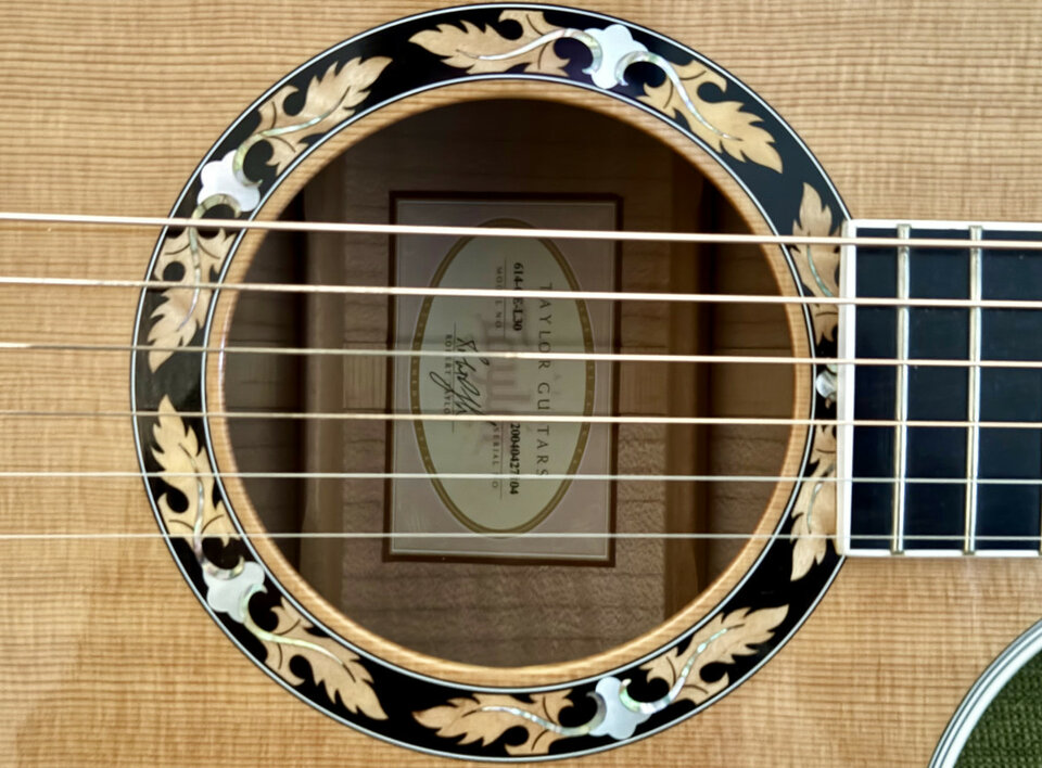 Guitarra acústica TAYLOR 30º ANIVERSARIO MODEL 614-CE-L30