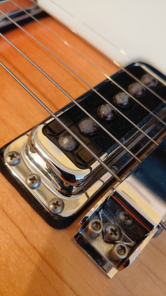 Rickenbacker 330 fireglo.IMPECABLE