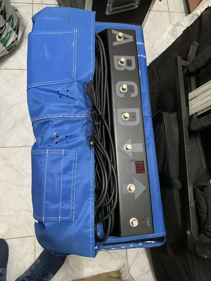 Hughes&Kettner Switchblade TSC 50 COMBO de segunda mano · Foto 3 de 4 · Almería · 400 €