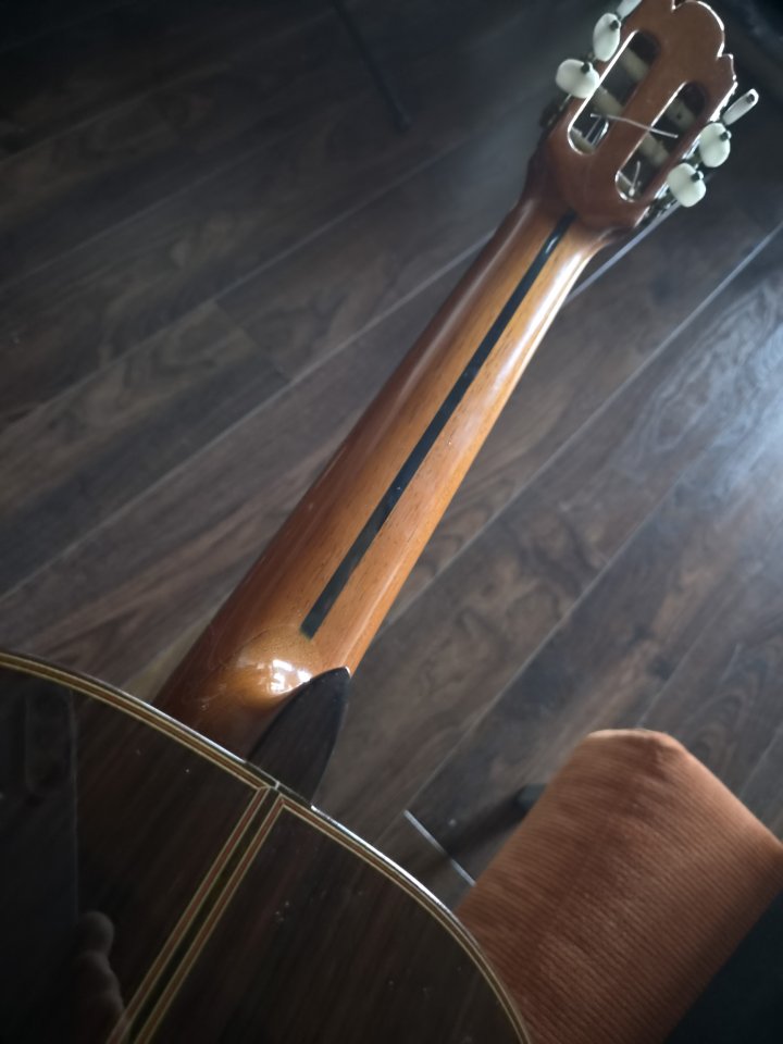 Guitarra Clásica Manuel Raimundo 155 Especial (1999) – Excelente estado de segunda mano · Foto 8 de 8 · Lleida · 1750 €
