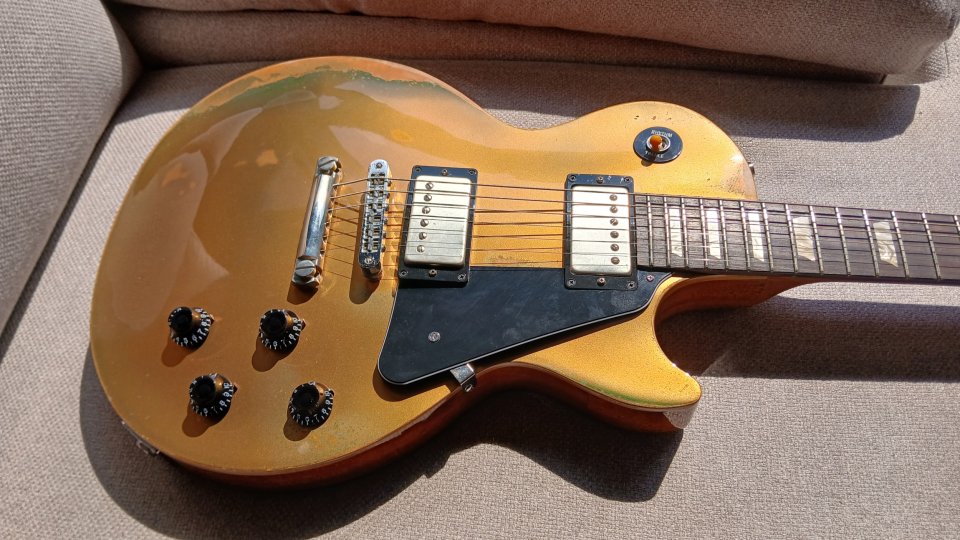 Gibson Les Paul Studio '50s Tribute Goldtop Humbuckers de segunda mano · Foto 1 de 10 · Navarra · 980 €