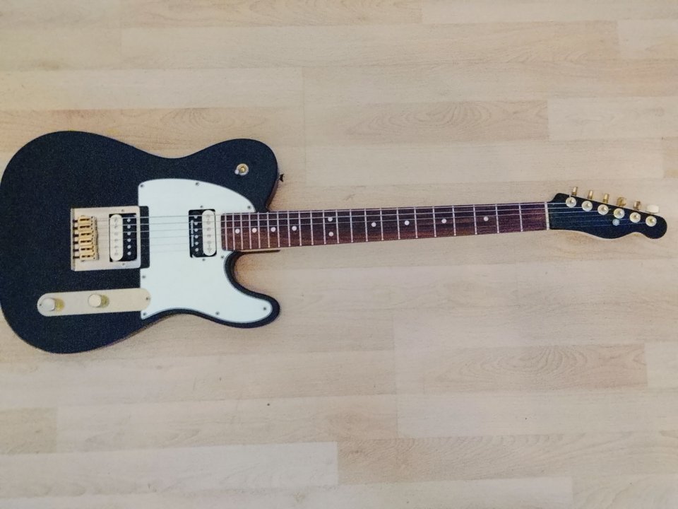 Squier telecaster john5 de segunda mano · Foto 1 de 3 · Alicante · 380 €