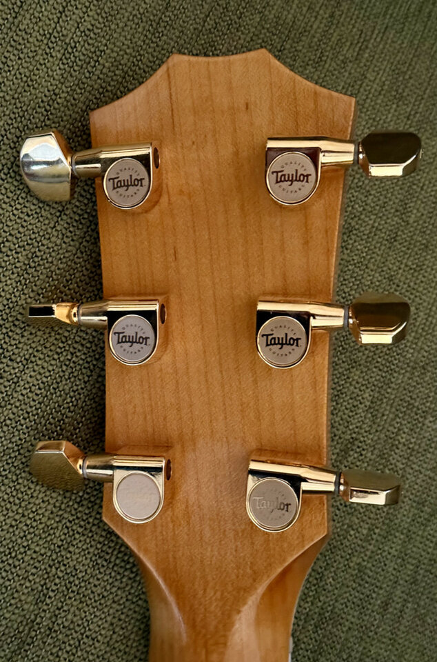 Guitarra acústica TAYLOR 30º ANIVERSARIO MODEL 614-CE-L30