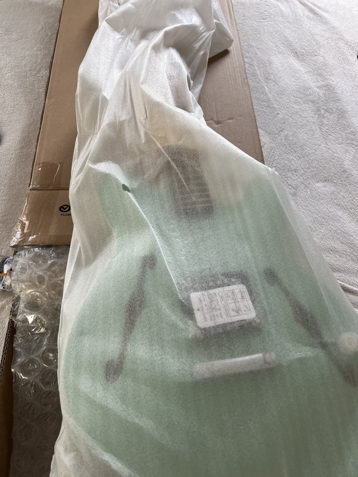 Fender Tom Delonge Starcaster SFG RF NO CAMBIOS