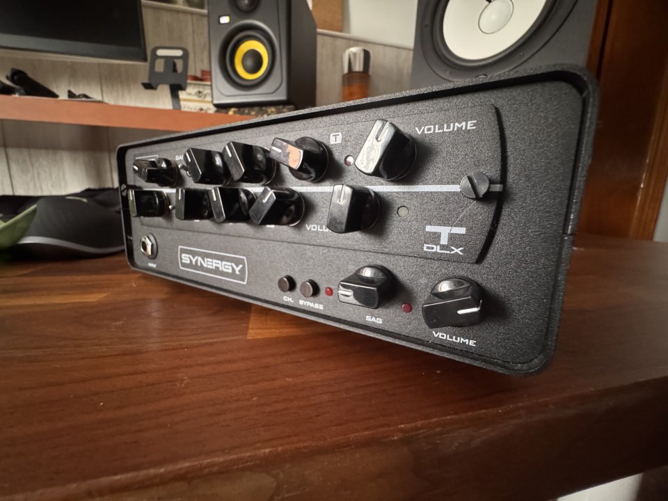 Synergy TW/DLX / Synergy SYN-1 Preamp de segunda mano · Foto 8 de 10 · SC Tenerife · 700 €