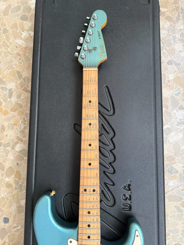 Fender The Strat - Maple 1981 - Lake Placid Blue