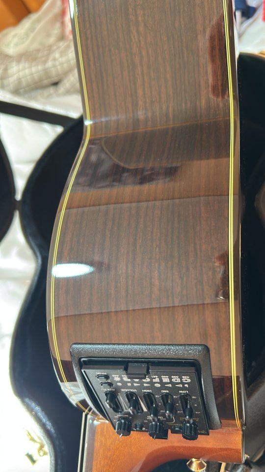 Guitarra Takamine TC135SC ,Tope de Gama Japonesa de segunda mano · Foto 3 de 5 · Segovia · 1200 €