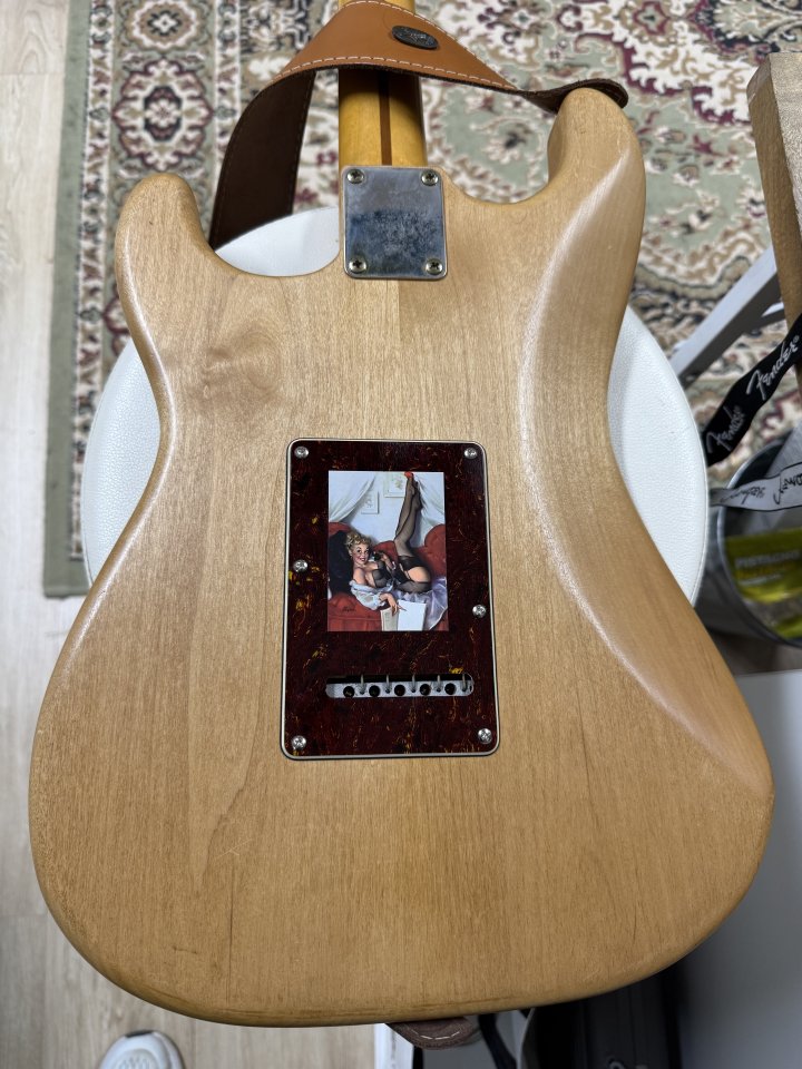 Cuerpo stratocaster Göldo