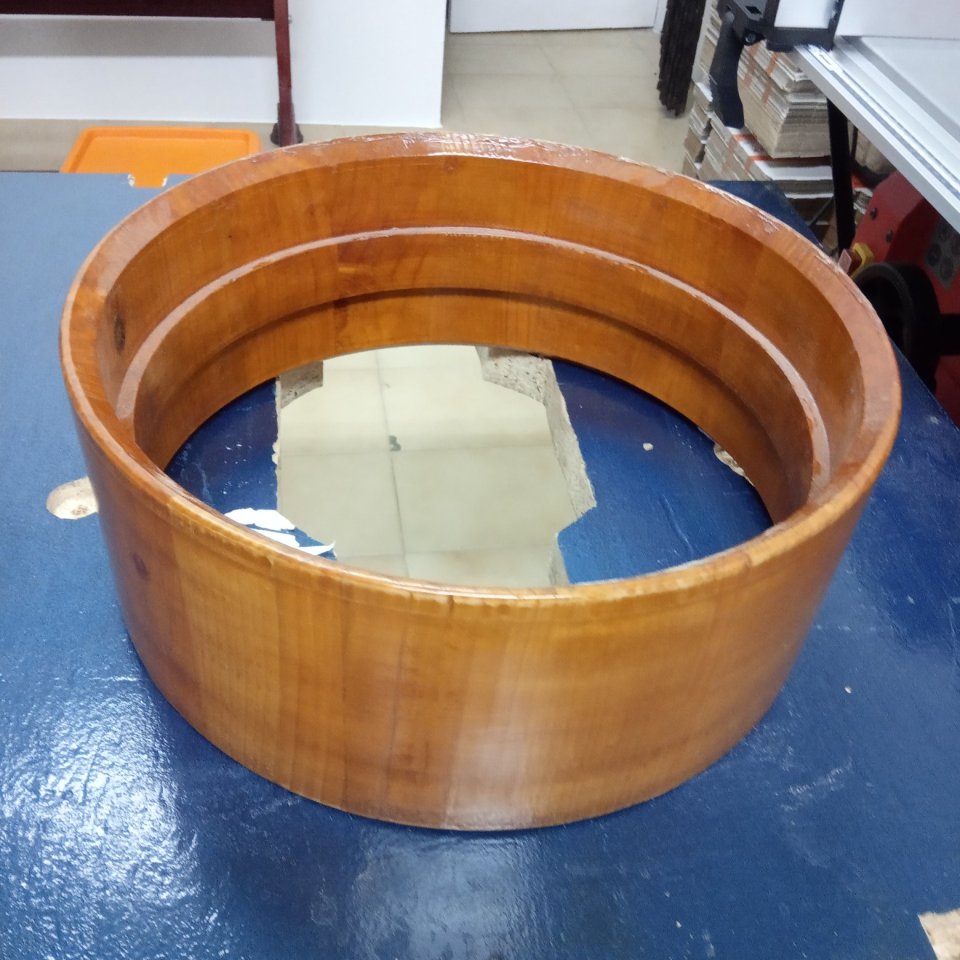 Caixa/Tabal de fusta de cirerer amb blocs."Ceret" de 13" x 5".