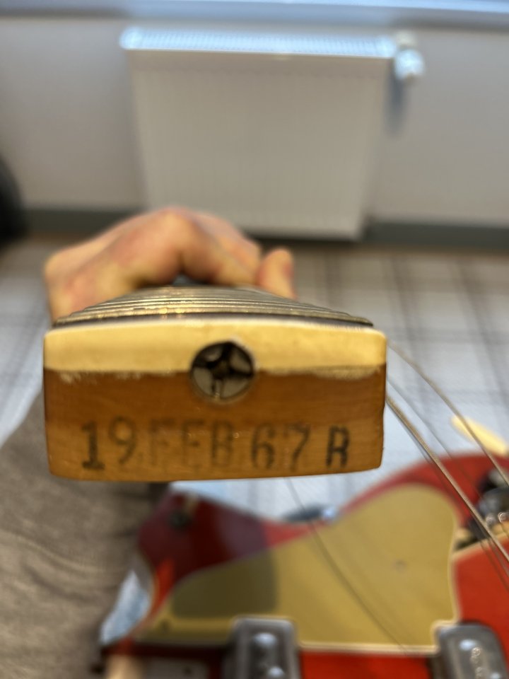 Fender Coronado II (1967) - Candy Apple Red con Vibrato Original