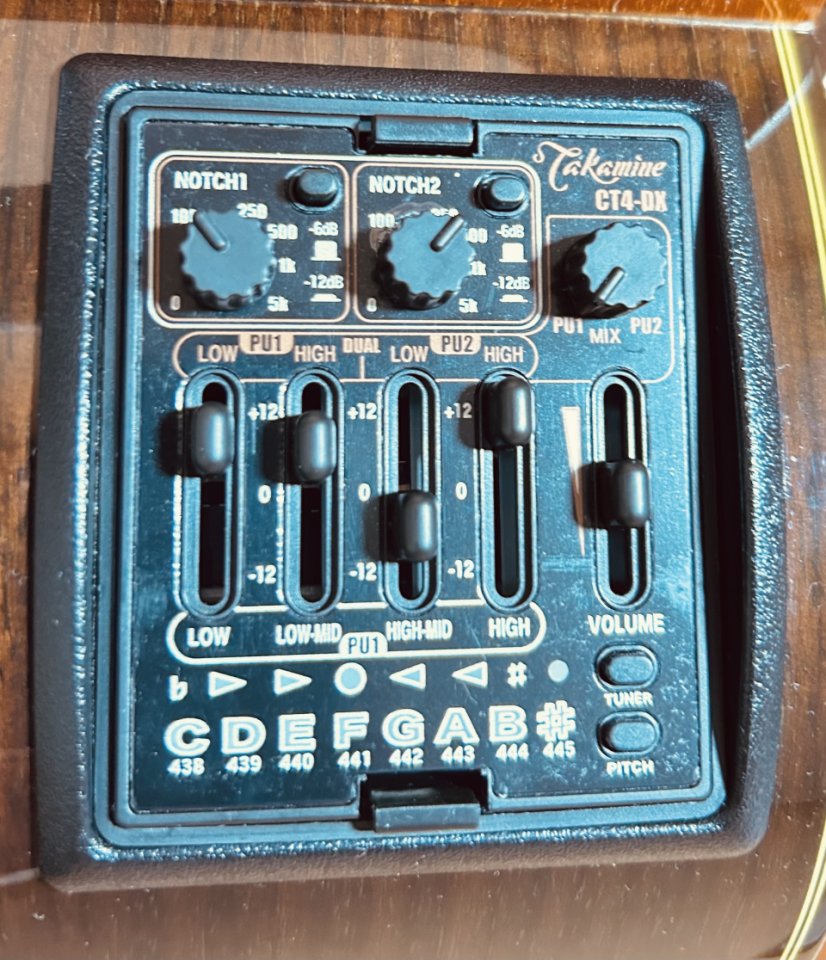Guitarra Takamine TC135SC ,Tope de Gama Japonesa de segunda mano · Foto 4 de 5 · Segovia · 1200 €