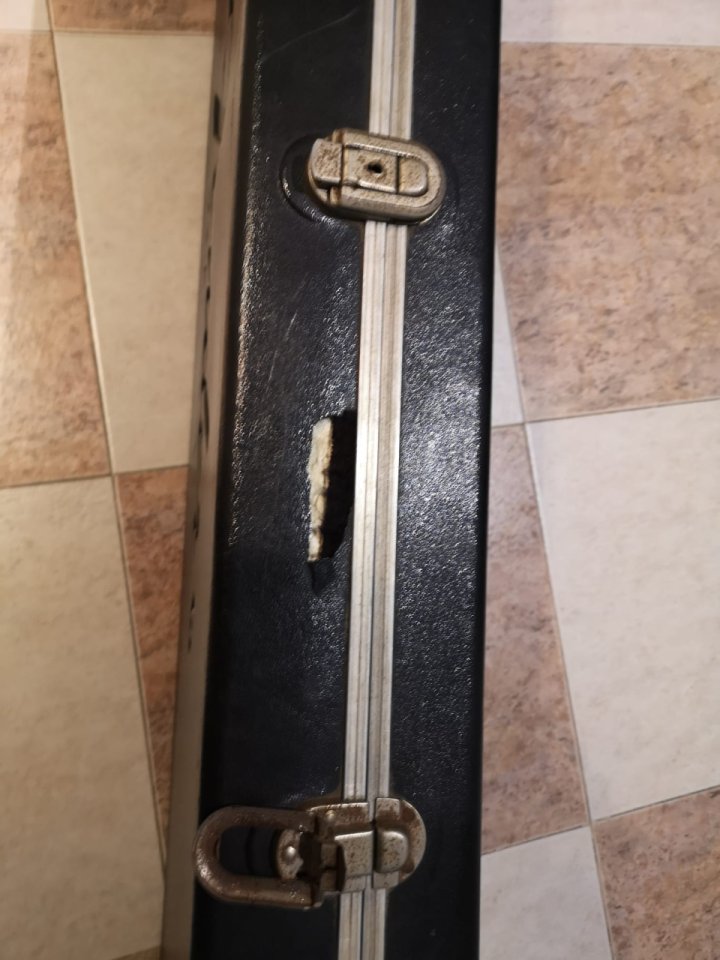 Bajo Jazz Bass NO Fender