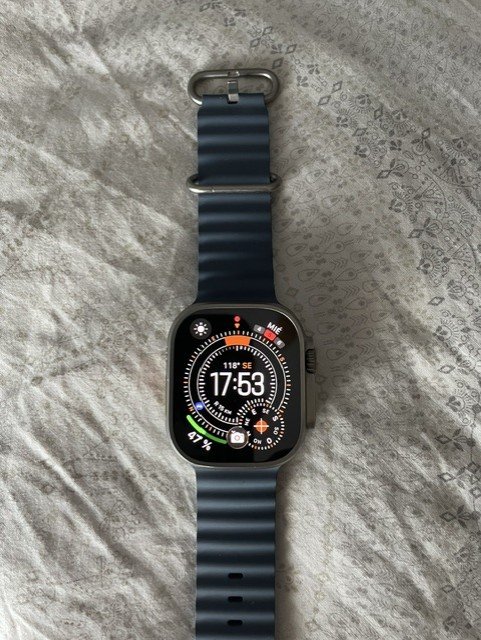 Reloj APPLE Watch Ultra 3 - 49 mm. Titanio x Gibson SG de segunda mano · Foto 2 de 2 · Madrid