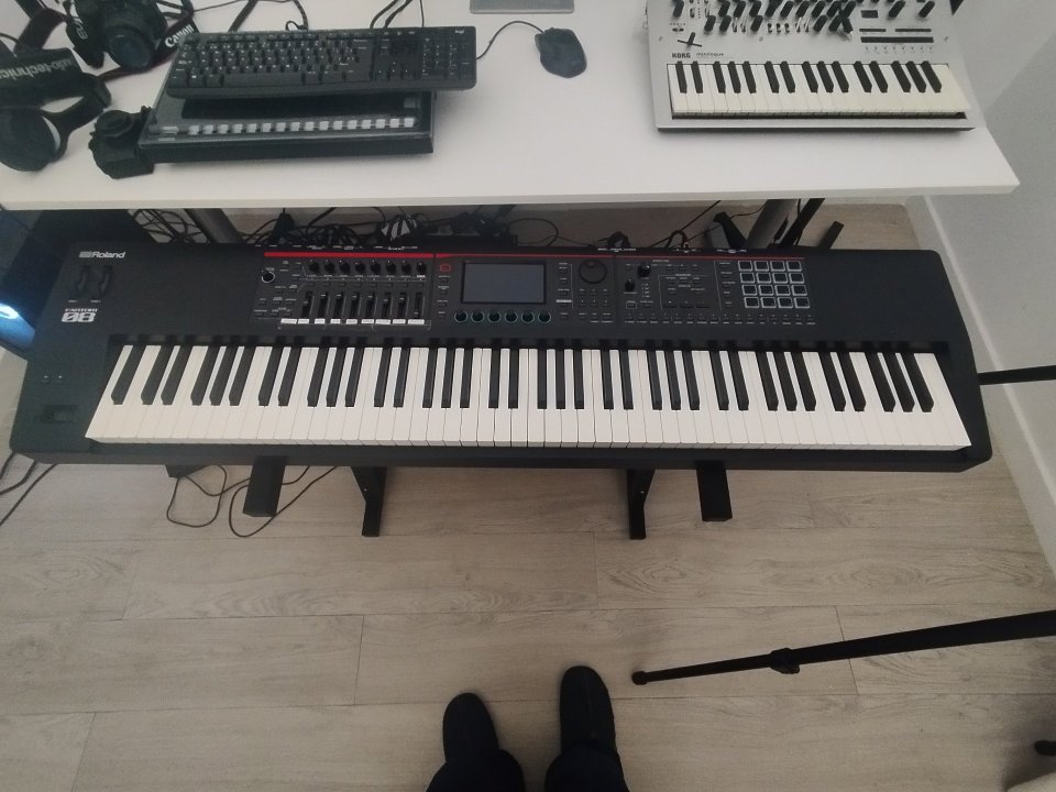 Roland Fantom 08