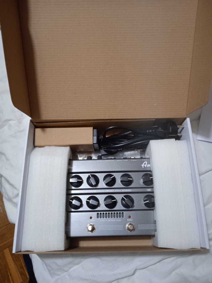 Hughes & Kettner Spirit AmpMan Modern preamp de segunda mano · Foto 4 de 4 · Araba · 100 €
