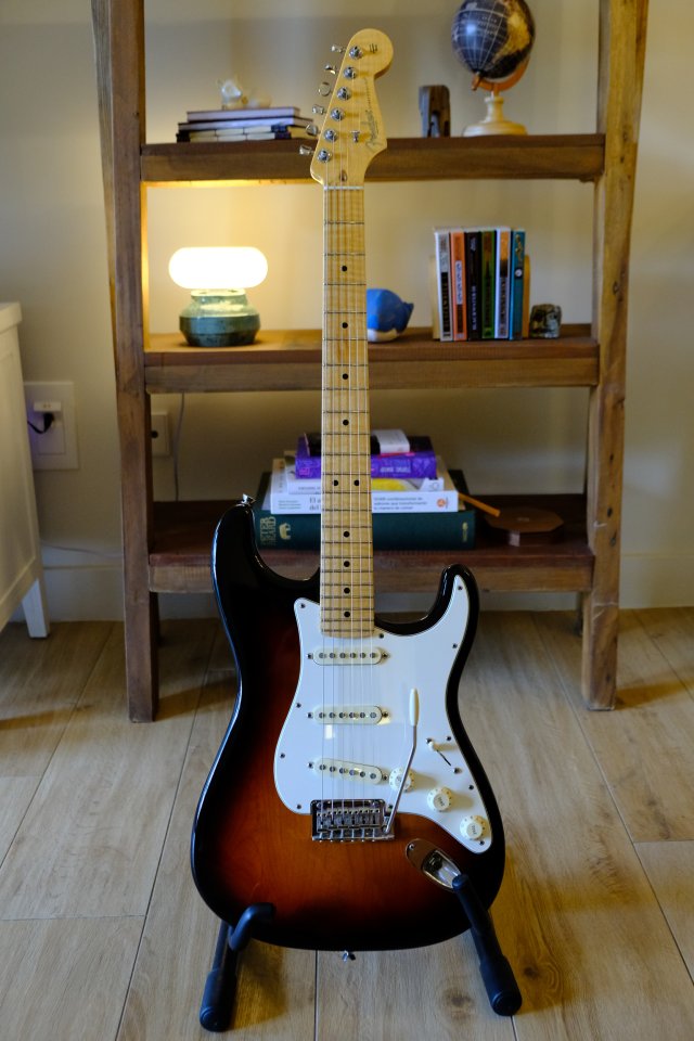 Fender American Standard Stratocaster 2016 (con modificaciones) de segunda mano · Foto 2 de 9 · Madrid · 1200 €