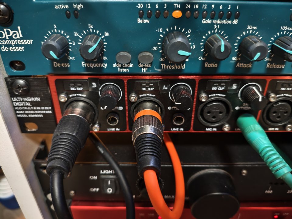 Behringer ADA8200 + ADA8000