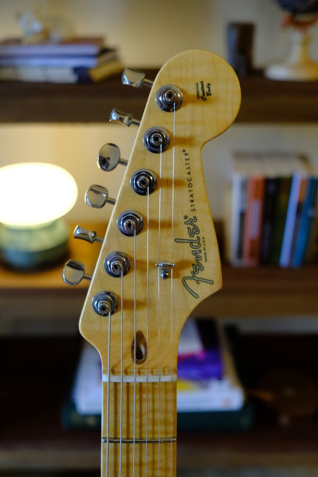 Fender American Standard Stratocaster 2016 (con modificaciones) de segunda mano · Foto 4 de 9 · Madrid · 1200 €