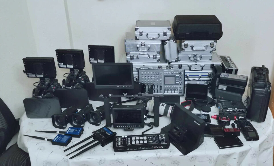 Se busca colaboradores o se alquila.