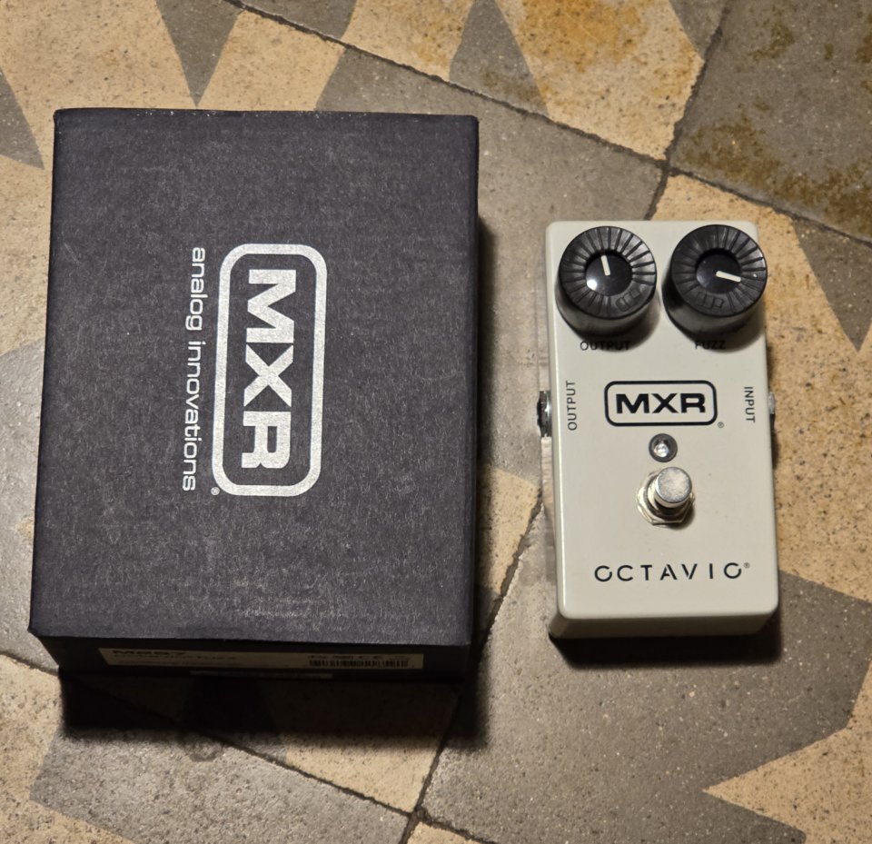 Mxr octavio with box de segunda mano · Foto 1 de 5 · Barcelona · 130 €