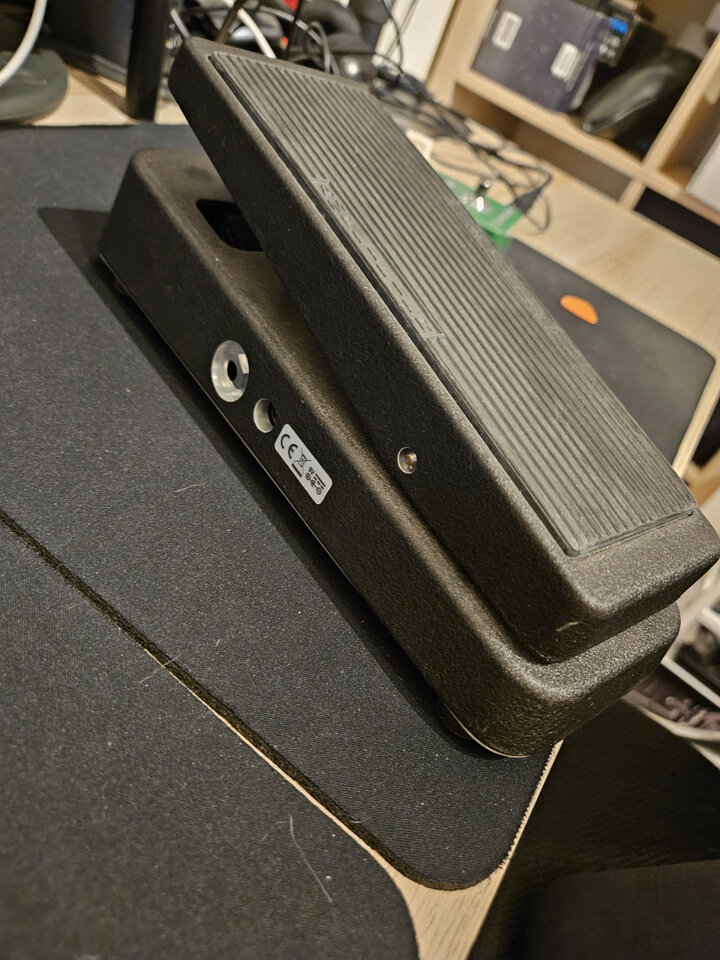 Dunlop Crybaby Wah