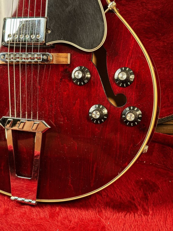 Vendo o cambio Gibson ES-175T Wine Red 1977