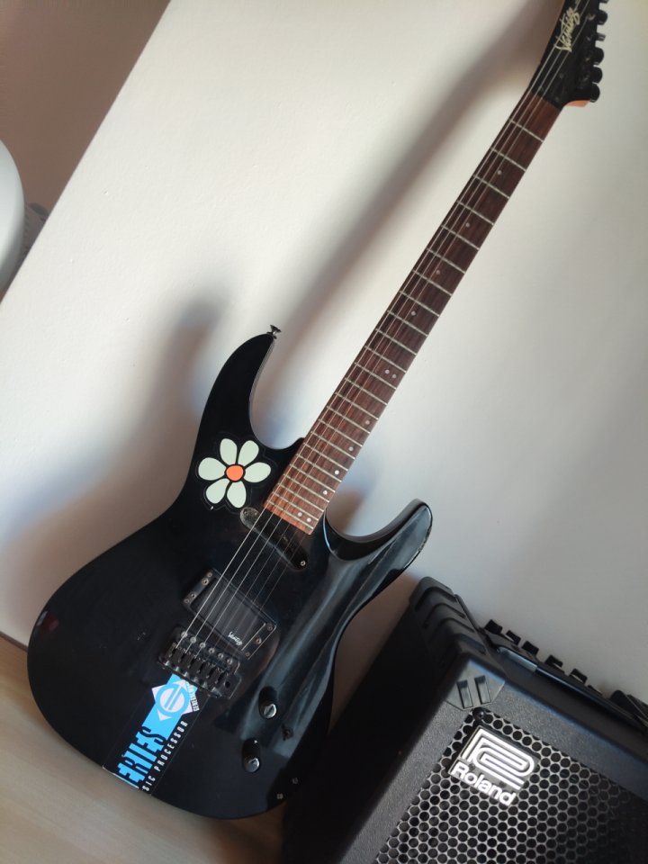 Guitarra eléctrica y española de segunda mano · Foto 1 de 7 · Barcelona