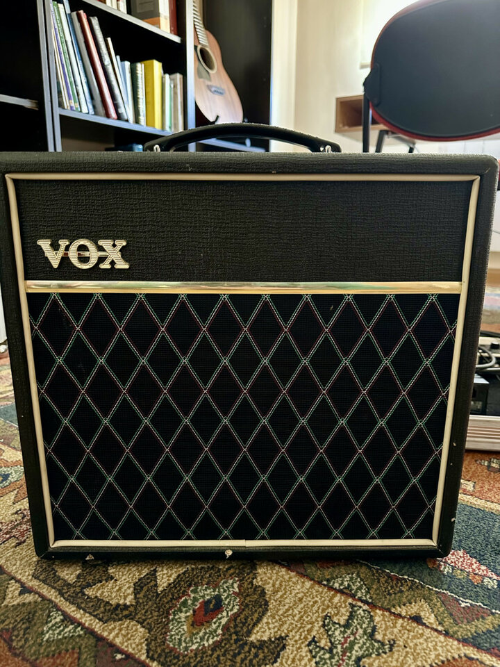 VOX Pathfinder 15R