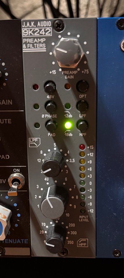 Previo Jak Audio 9k242