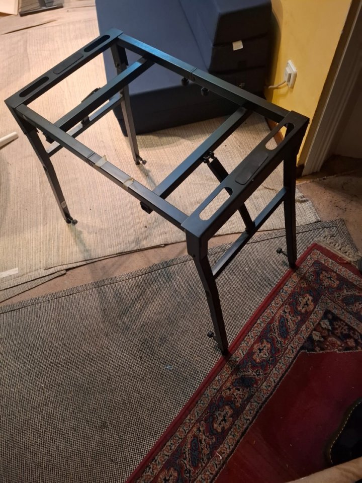 Soporte para PIANO-TECLADO