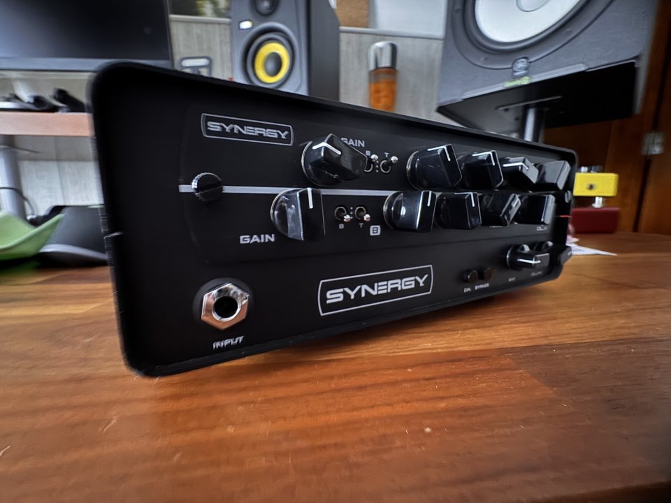 Synergy TW/DLX / Synergy SYN-1 Preamp de segunda mano · Foto 9 de 10 · SC Tenerife · 700 €