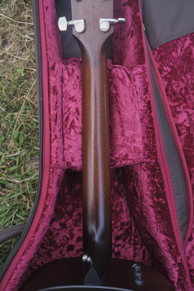 Guitarra Electroacústica Taylor AD27e SEB American Dream de segunda mano · Foto 6 de 10 · Cantabria · 1250 €