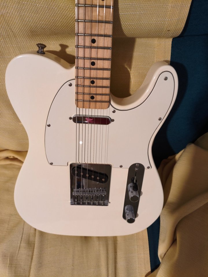 Fender Telecaster Mex Standard 2007 de segunda mano · Foto 1 de 10 · Granada · 550 €