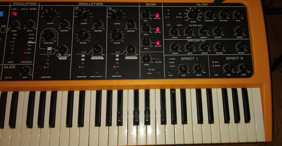 Studiologic Sledge 2.0 + regalo de segunda mano · Foto 3 de 5 · Navarra · 450 €