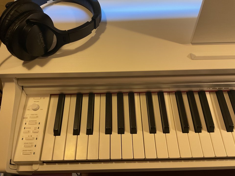 REESTRENO Casio Celviano AP 270 de segunda mano · Foto 3 de 6 · Barcelona · 475 €