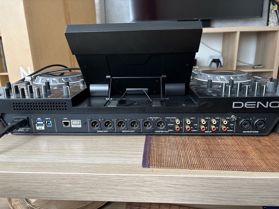 Denon DJ Prime 4 + EXTRAS ✅