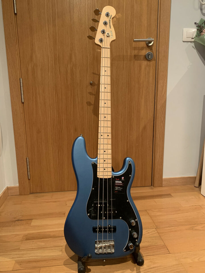Bajo electrico Fender American Performer P-Bass