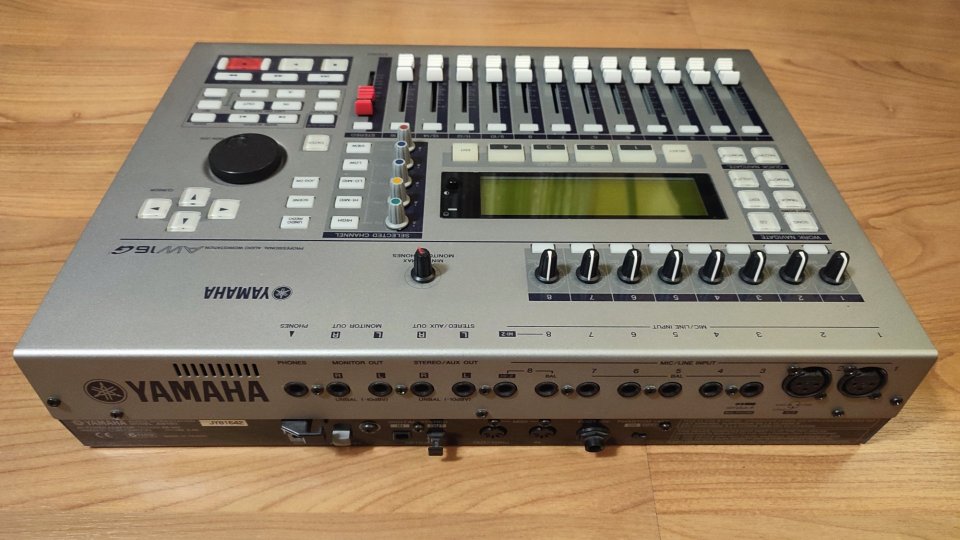 Yamaha AW16G 16 track audio workstation
