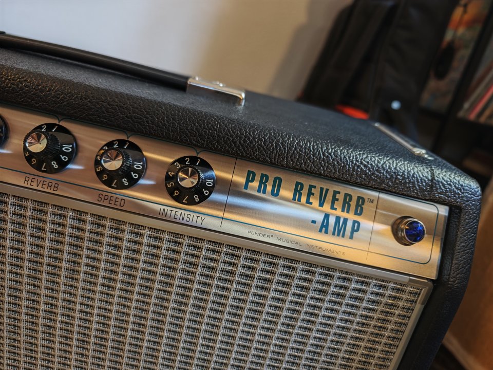 Fender Custom 68 Pro-Reverb de segunda mano · Foto 4 de 9 · Barcelona · 1100 €