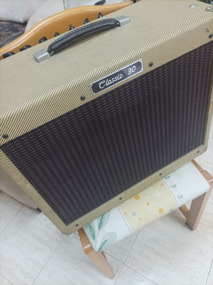 Amplificador Peavey Classic 30  usa de segunda mano · Foto 2 de 3 · Castellón · 330 €