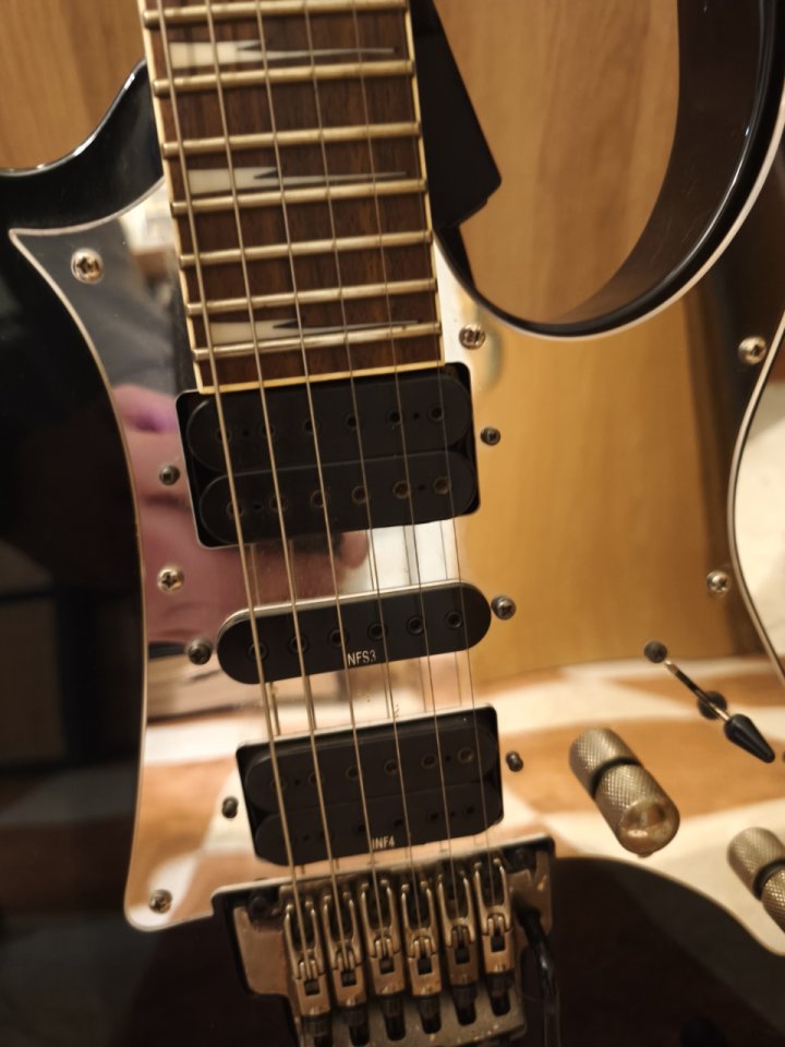 Ibanez RG350 EX año 2007