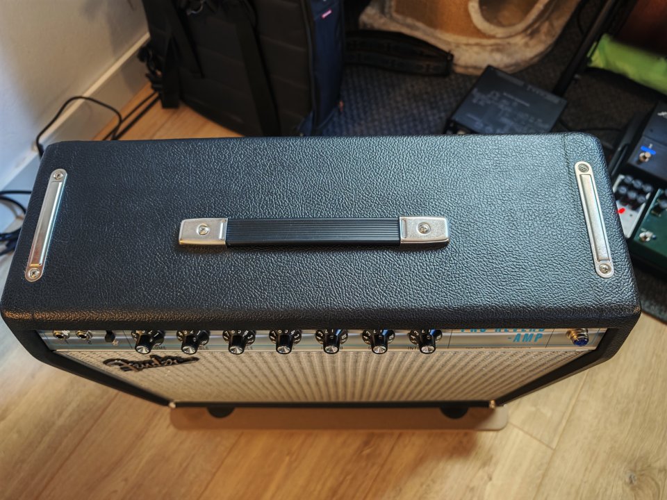 Fender Custom 68 Pro-Reverb de segunda mano · Foto 5 de 9 · Barcelona · 1100 €